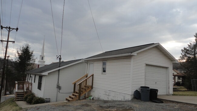 1223 Richwood Ave