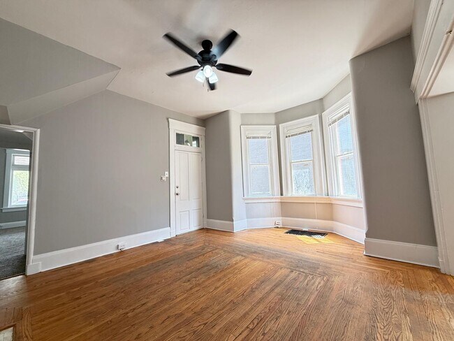 Photo - 942 Columbia St Unit 942 Columbia Street  1