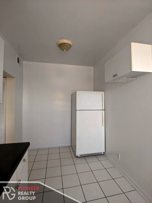 Photo - 3042 N Whipple St Unit 2