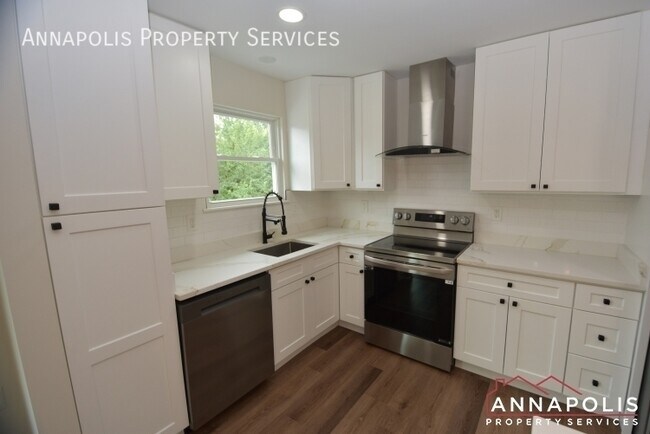 Photo - 1003 Tyler Ave
