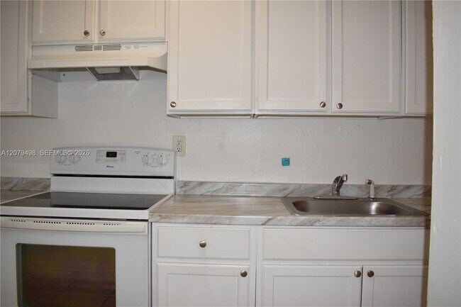 2300 Superior St Unit 1