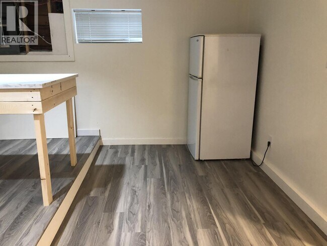 Photo - 4136 Gilpin Crescent