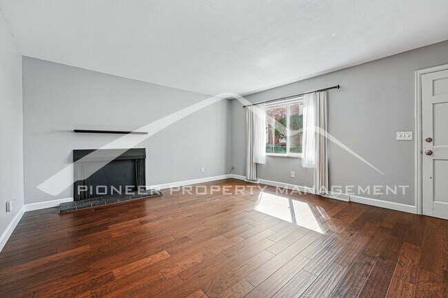 Photo - Charming Condo with Washer/Dryer and Centr...