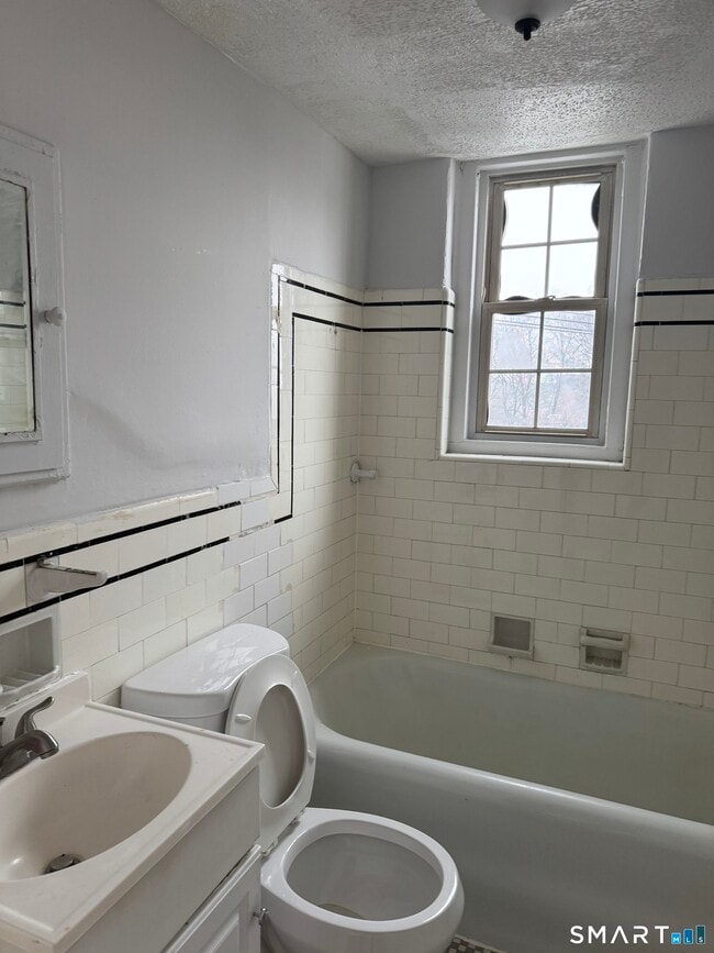 Photo - 144 Grove St Unit 310