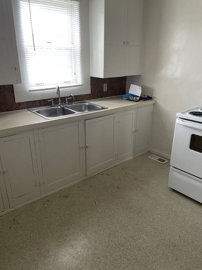 Photo - Sweet little Bungalow Near Old Town!