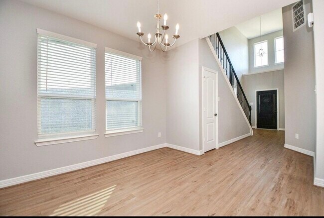Photo - 17722 Hattusas Ln