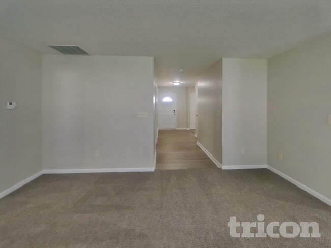 Photo - 214 Rolling Ridge Dr