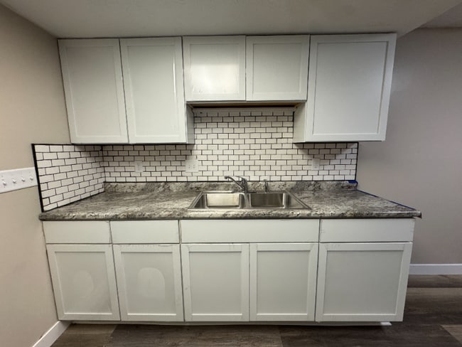 Photo - 1057 Delphi Ave