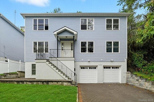 Building Photo - 171 Frederic St Unit 2