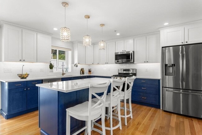 Photo - 259 Lake Ave