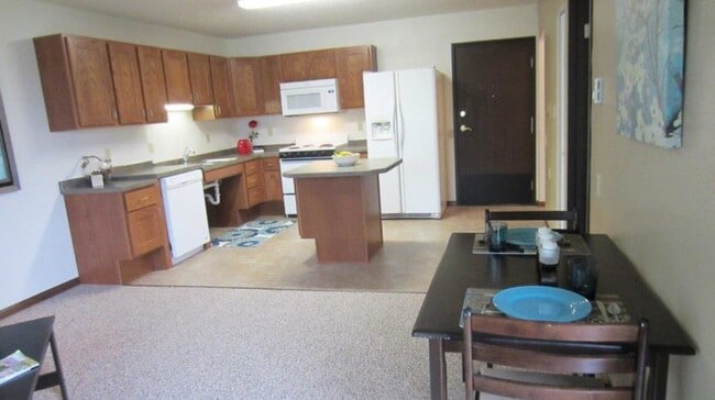 Photo - Arrowhead Apartments