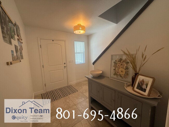 Photo - 2390 S Knights Way