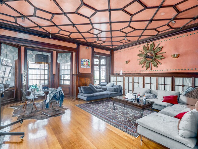 Photo - 30 Gloucester St Townhome