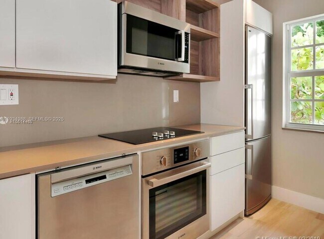 Photo - 307 Majorca Ave