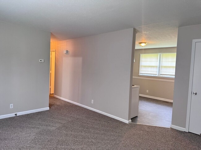 Photo - 322 Welchwood Dr