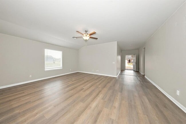 Photo - 920 NW 3rd St