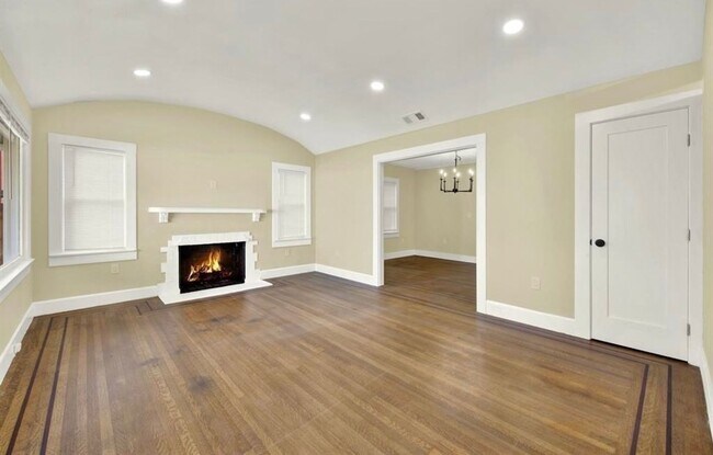 Building Photo - s00729 Unit 729 Rental