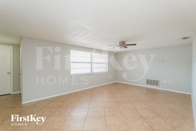 Photo - 7915 Foxbloom Dr