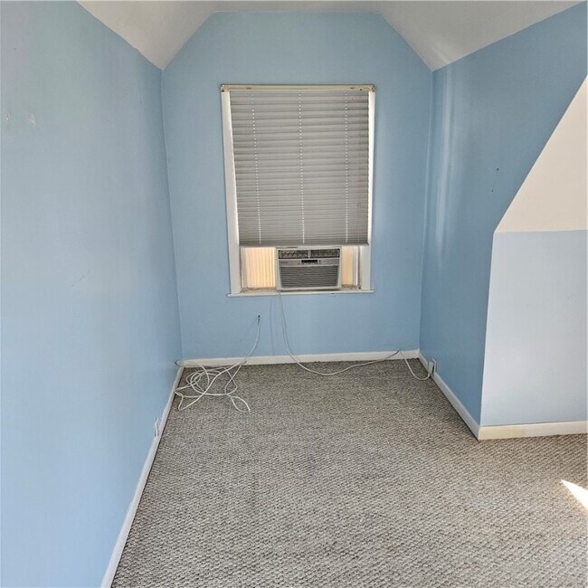 Photo - 108 Boardman St