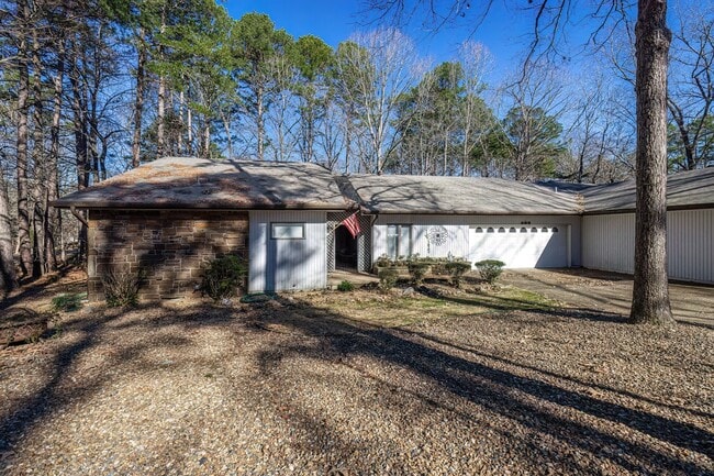 Building Photo - Discover this unique, single-level townhom... Rental