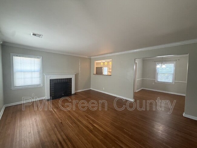 Photo - 2811 E 1st Pl