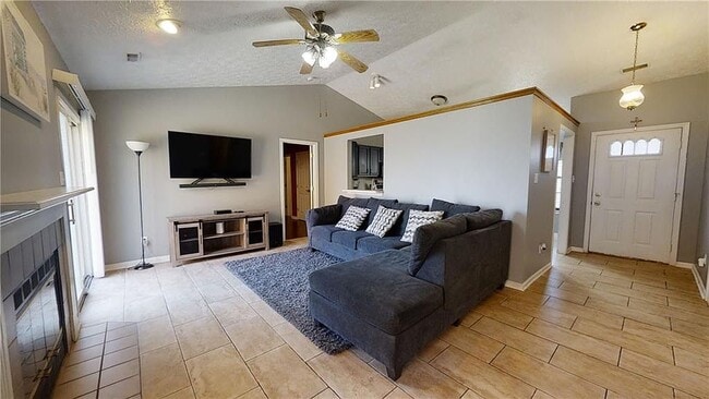 Photo - 1527 Country Pointe Dr