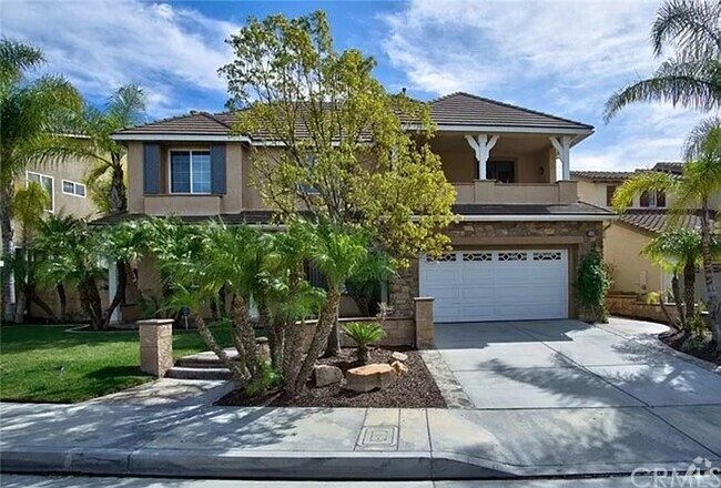 Building Photo - 4 BEDROOM, 3 BATH WITH BONUS ROOM (SERRANO... Rental