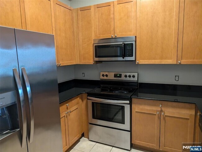 Photo - 333 Willow St Unit 202