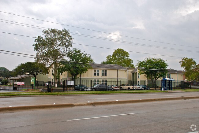 Photo - Summit at Mirasol Apartments