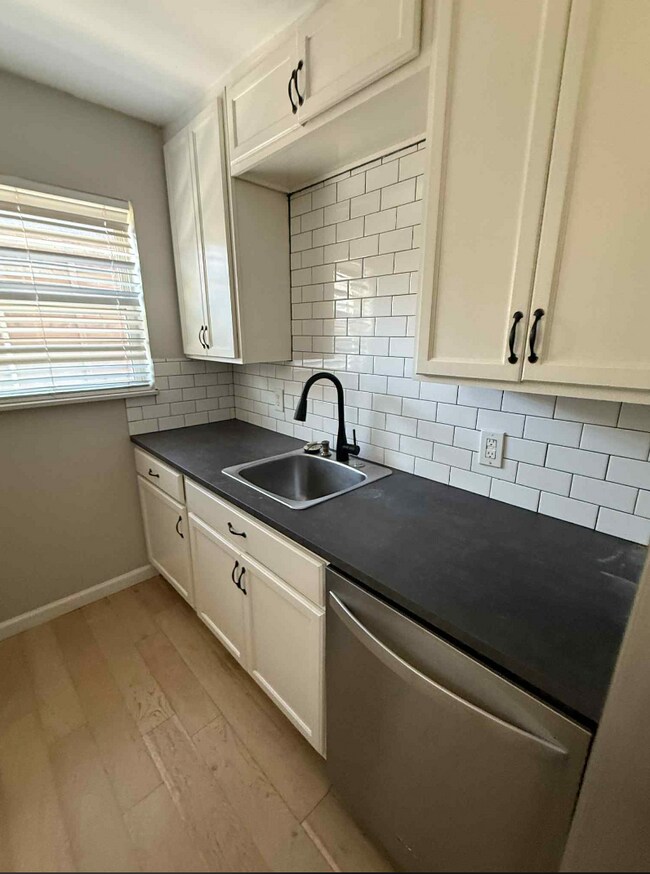 4039 Cole Ave Unit 117