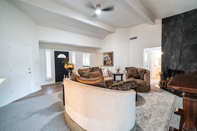 Photo - 3026 S Peach Hollow Cir