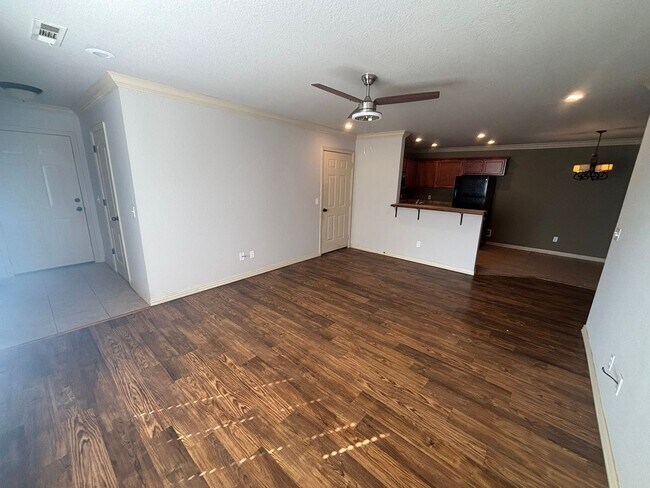 Photo - 50-52 S Ray Unidad RAY 52-1