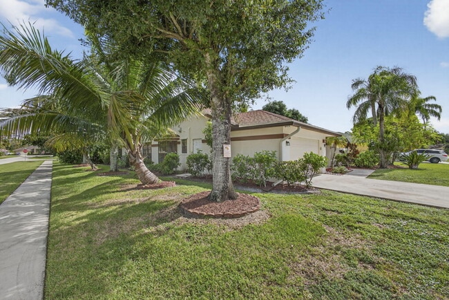 Photo - 798 Blueberry Dr