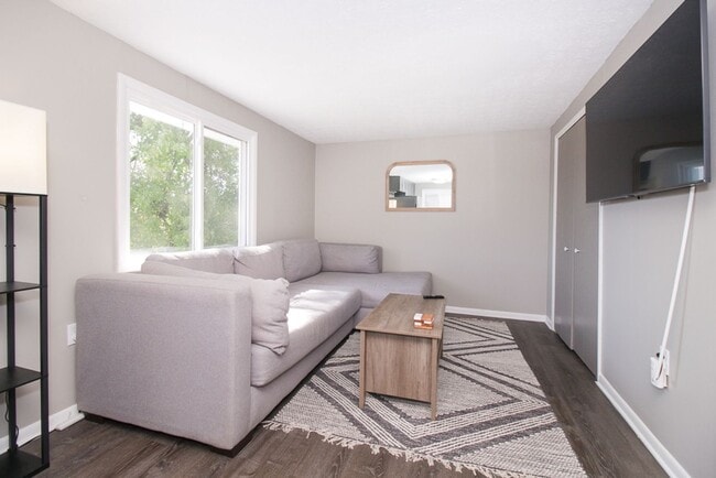 Photo - 7703 Essen Ave Unit Up