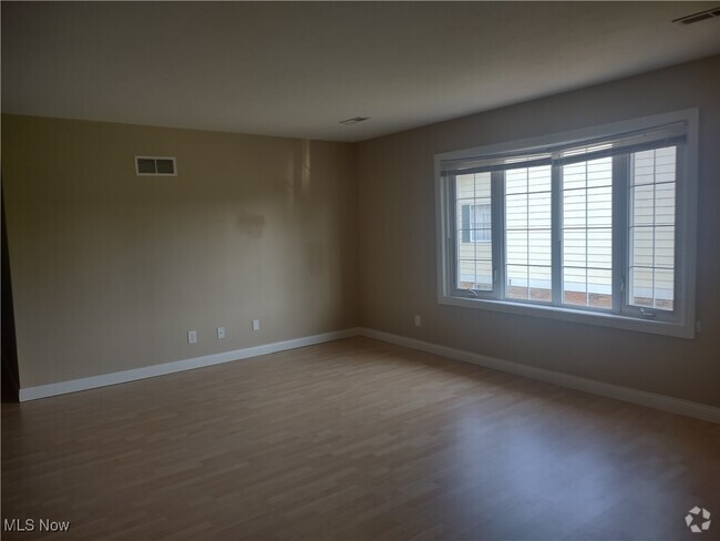 Building Photo - 7970 Mentor Ave Unit G 15 Rental