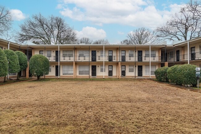 Building Photo - 3646 Spottswood Ave