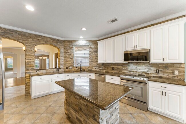 Photo - 11 S Bendrook Loop