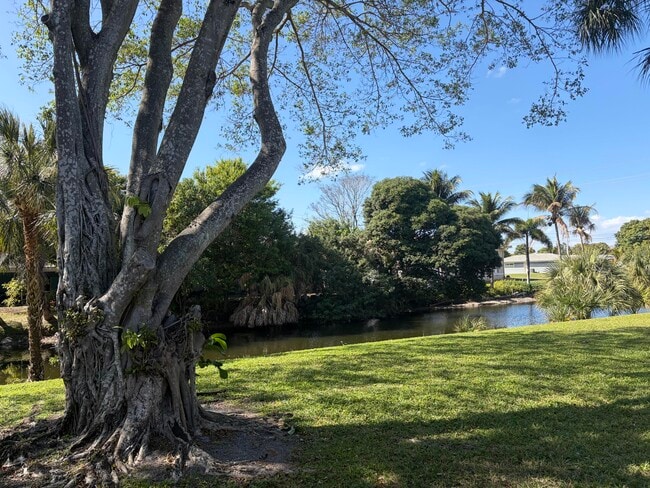 Building Photo - 2051 NW 46th Ave Unit F202