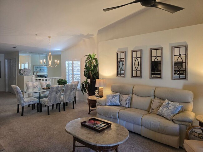 Photo - 24821 Lakemont Cove Ln Unidad 202
