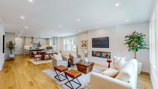 Photo - 140 Columbia St Unit 1