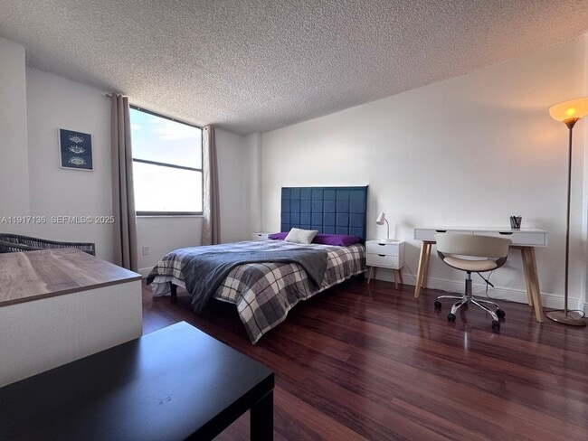 Photo - 1470 NE 123rd St Unidad A1014