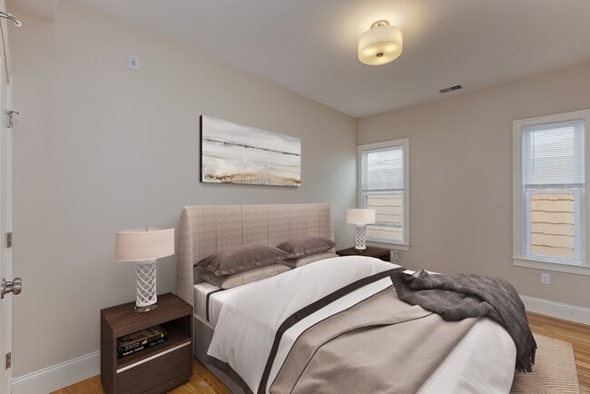 Photo - 358 Meridian St Unit 2