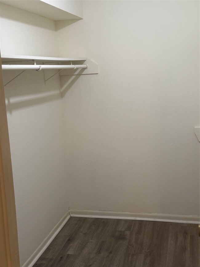 Photo - 17401 Red Oak Dr Unit 61