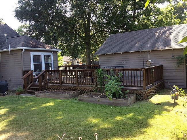 Photo - 411 Graceland St