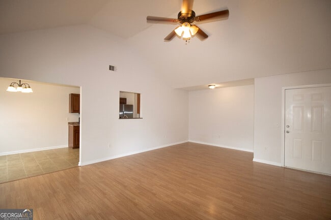 Photo - 206 N Bridgeport Dr