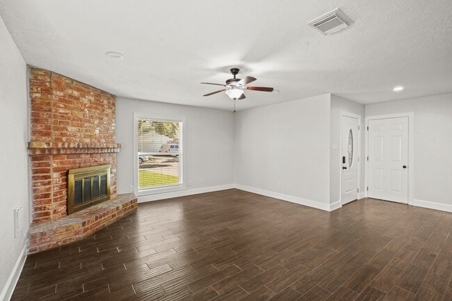 Photo - 1030 Grand Jct Dr