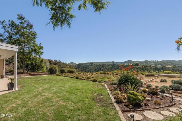 Photo - 2075 Linda Flora Dr