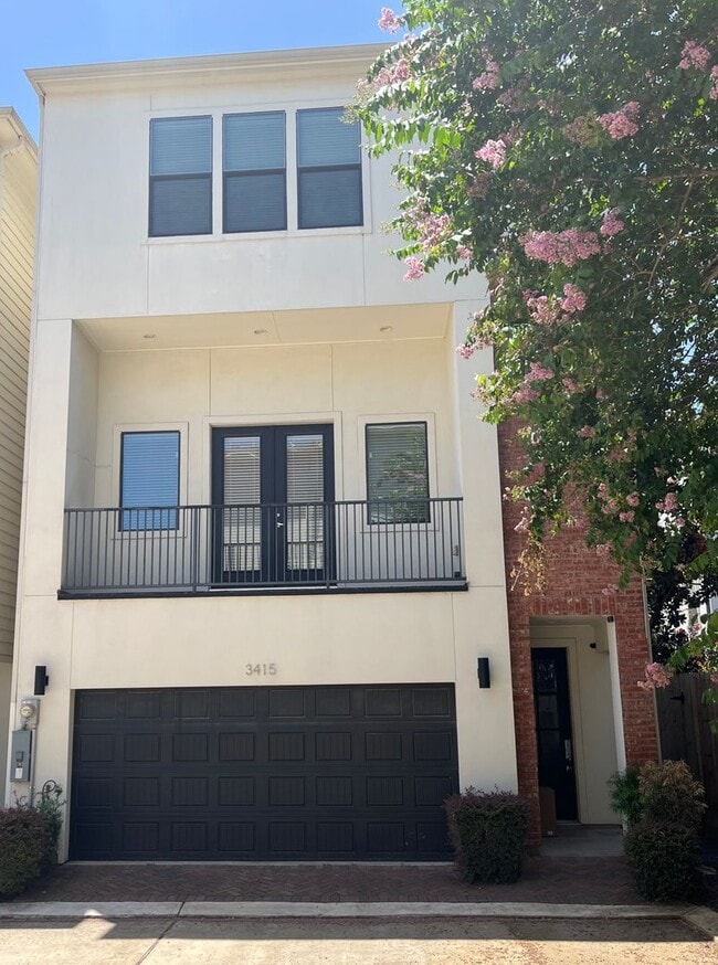 Building Photo - For Lease | 3 Bed, 3.5 Bath | 2,138 Sq Ft ... Rental