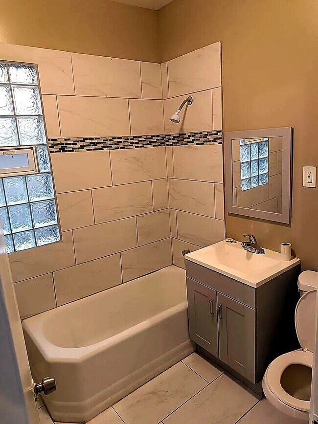 9624 S Ave M Unit 1