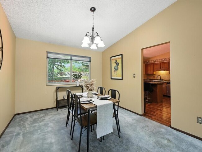 Photo - 6180 Garlock Way